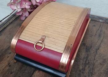 Drewniane pudełko z roletką stara papierośnica lata 60-te