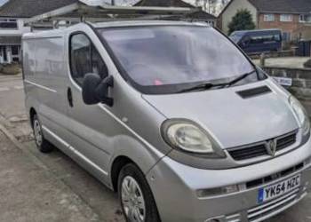 Opel Vivaro Anglik mały przebieg 170tys km