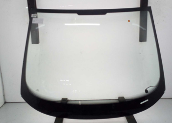 SZYBA CZOŁOWA SEAT ALTEA /TOLEDO 2004-2015 GRZANIE B56154