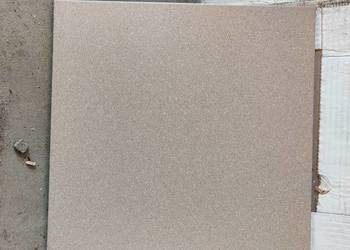 Płytki gresowe szare 17m2