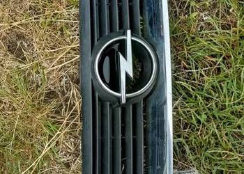 Opel grill atrapa