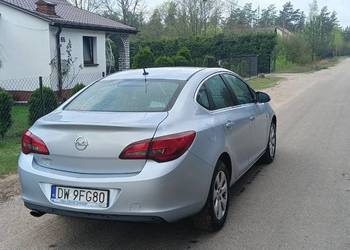 Opel Astra 1.4 Sedan