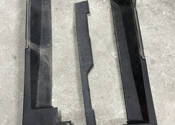 Audi Q5 80A listwy błotników.