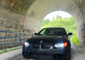 BMW Serii 3 2.0i E92