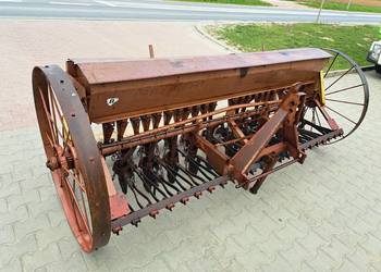 Siewnik do zboża zbożowy 23 lejki Meprozet