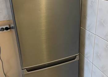 Lodówka MPM 142x50x56 cm Inox