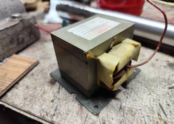 Transformator z kuchenki mikrofalowej