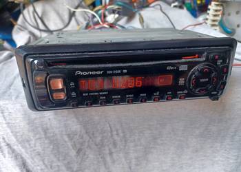 Radio Pioneer DEH-2130R. 