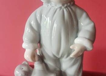 Figurka Niemowlak z Misiem.  Bez sygnatury.