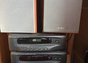 Wieża pionier z kolumnami