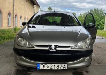Syndyk sprzeda Peugeot 206XT 1.4 2004 benzyna