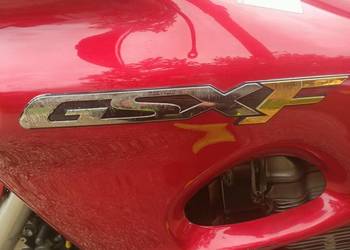 Witam serdecznie mam na sprzedanie Suzuki GSX-F 750 sprawny