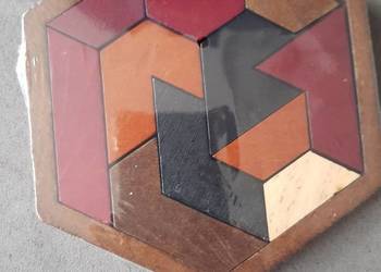 Drewniane puzzle dla dzieci i młodzieży