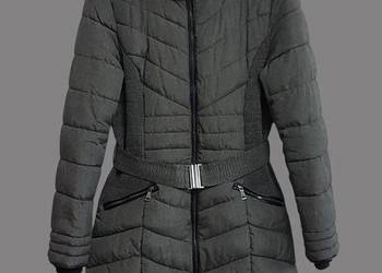 Damska kurtka zimowa ciemno szara z kapturem i paskiem C&A 38/M