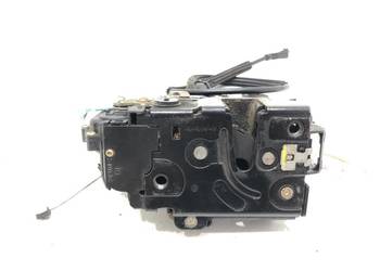 ZAMEK DRZWI LEWY TYŁ SEAT ALTEA Minivan 7L0839015