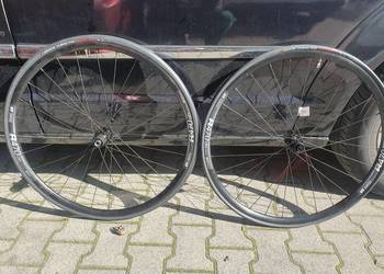 Koła gravelowe Dt Swiss R470 DB z oponami Vittoria Rubino