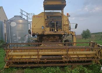 Kombajn new holland 8070