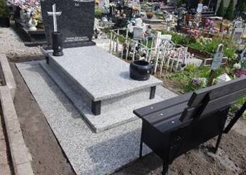 Nagrobek granit strzegomski / impala z posadzką JEDLINA ZDRÓJ nr.2081