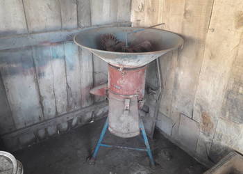 Śrutownik Bąk z kompletem Sit