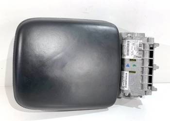 PODŁOKIETNIK AUDI Q8 SUV 4M8864207B