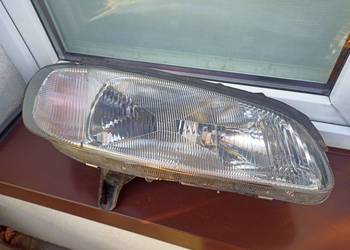 Opel Omega B lampa przednia prawa reflektor przód pasażera