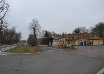 Komornik: działki z motelem i stacją paliw w Witynie