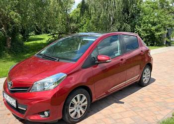 Toyota Yaris III – dach panoramiczny, 2 komplety kół, bardzo dobry stan