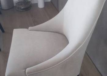 Sprzedam krzesła w stylu Hampton