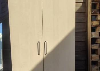 Szafa 2-drzwiowa z drążkiem i półkami