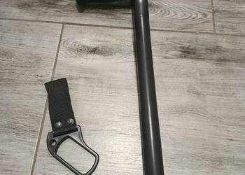 Pałka typu tonfa + uchwyt