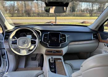 Volvo XC90 T8 Hybryda Plug-n Inscription Biała perła Recharge