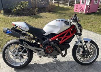 Ducati Monster 1100