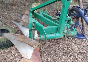 Pług trzyskibowy zagonowy Pług trzyskibowy zagonowy