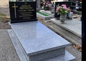 NAGROBEK POMNIK GRANITOWY STRZEGOM IMPALA Z MONTAŻEM