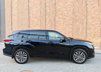 TOYOTA HIGHLANDER WERSJA PRESTIGE Z PAKIETEM TECH
