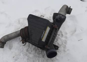 Hyundai Trajet  obudowa filtra powietrza