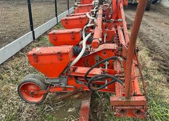 Siewnik do kukurydzy, śrutownik i mieszalnik do zboża, byk rozplodowiec