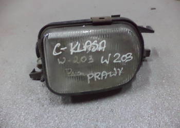 MERCEDES C KLASA W203 HALOGEN PRAWY