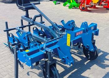 Pielnik 3 sekcyjny AD-ROL z gwiazdami i wałkami dozownik