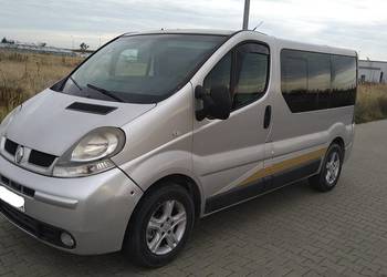 renault trafic 2006r 2.5 diesel 7 osobowy kllima