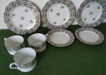 Porcelana  sygnowana znakiem Ula