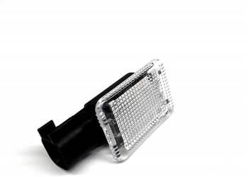 VOLVO C30 C70 S40 V50 lampka oswietlenia kabiny OE