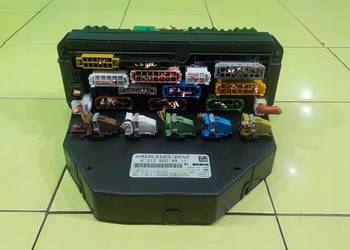 MERCEDES E W212 11r SEDAN 4D skrzynka bezpiecznikow modul SAM A2129004911