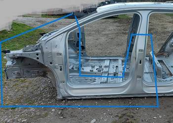 VW ID4 11A , 2024r SUV 5D SŁUPEK LEWY ŚRODKOWY PRZÓD