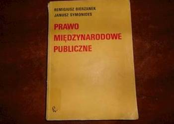Prawo międzynarodowe publ... - Bierzanek Symonides /FA