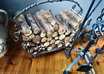 Zestaw kutych akcesorii do kominka