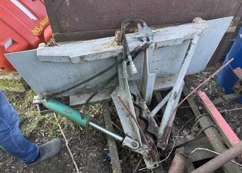 Chwytak na tur ładowacz czołowy ciągnik do wyrywania likwidacji krzaków pni