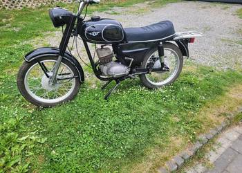 Wsk 1975 z dokumentami