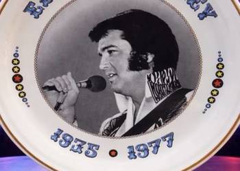 KOLEKCJONERSKA POZŁACANA PORCELANA BARRATTS 1982 
ELVIS PRESLEY 1935 - 1977