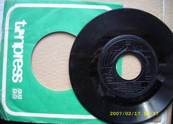 K.  Single ; J. SKUBIKOWSKI ; 2- Single ZA 20 ZL,.